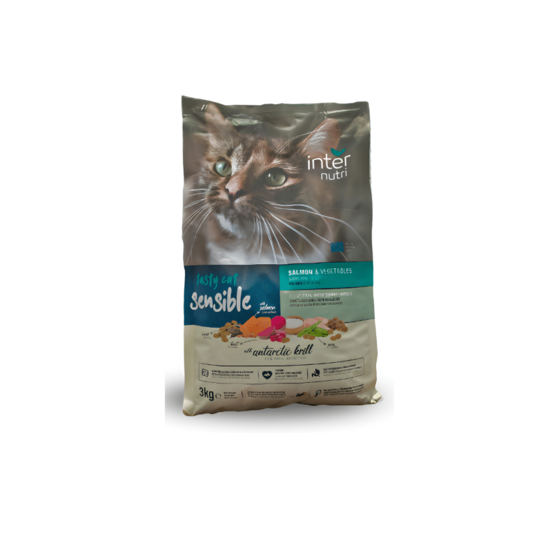 Inter Nutri Dry Food With Salmon & Vegetables For Sensible Cats